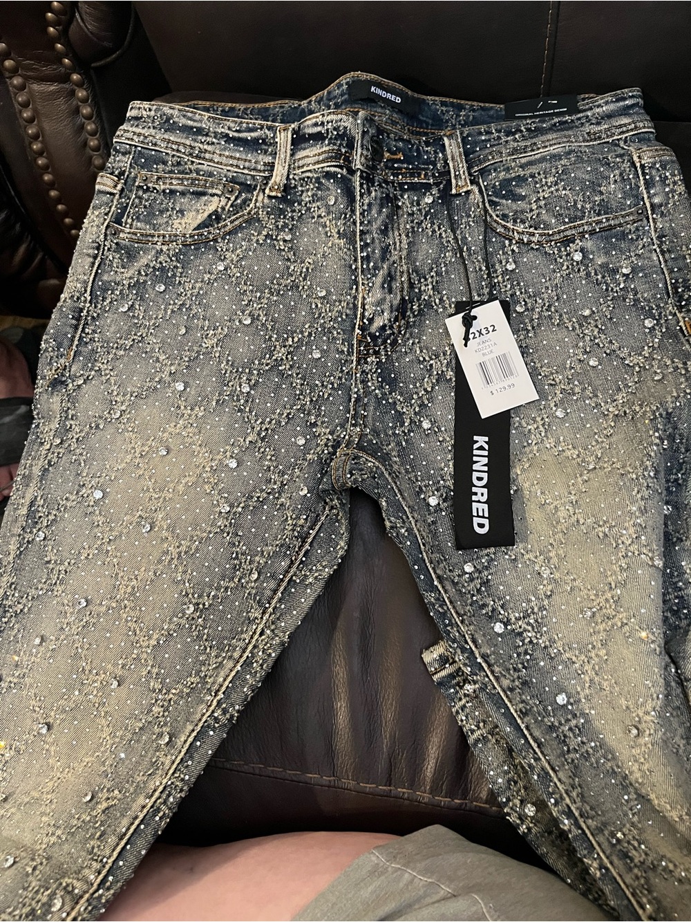 NWT Kindred Men’s Rhinestone Embellished Flare Jeans 32x32 Acid Wash Bling Denim